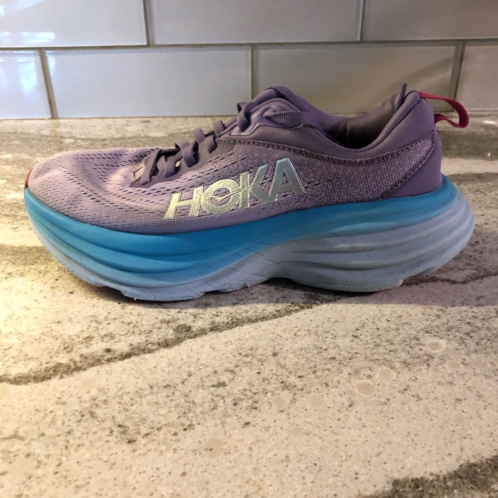 Hoka Bondi 8 women size 6